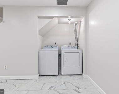 1921 Winslow Court - Photo Thumbnail 23