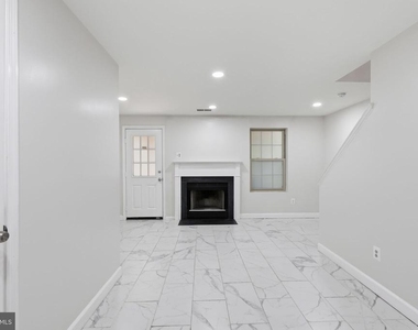 1921 Winslow Court - Photo Thumbnail 11