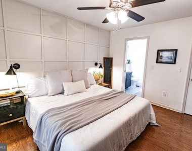 207 Madison Circle - Photo Thumbnail 21