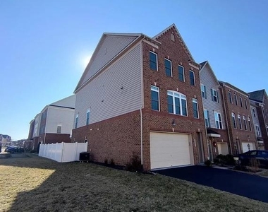 44373 Foxthom Terrace - Photo Thumbnail 1