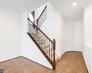 43698 Chicacoan Creek Square - Photo Thumbnail 12