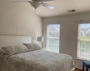 138 Ivy Hills Terrace - Photo Thumbnail 14