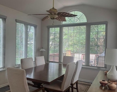 138 Ivy Hills Terrace - Photo Thumbnail 9