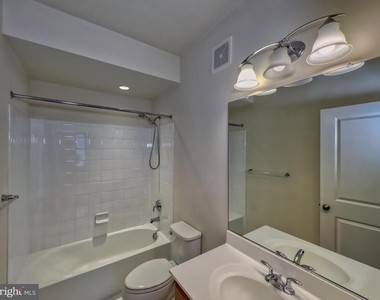 23542 Buckland Farm Terrace - Photo Thumbnail 20
