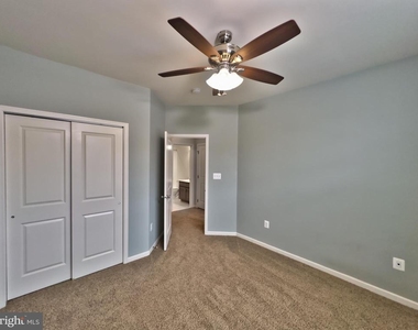 23542 Buckland Farm Terrace - Photo Thumbnail 18