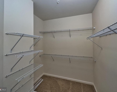 23542 Buckland Farm Terrace - Photo Thumbnail 12