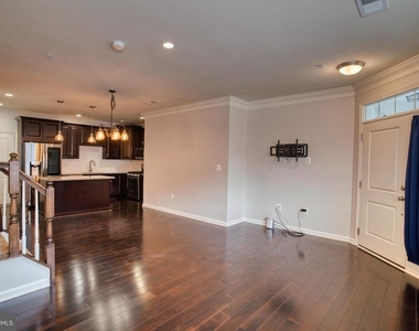 23542 Buckland Farm Terrace - Photo Thumbnail 3