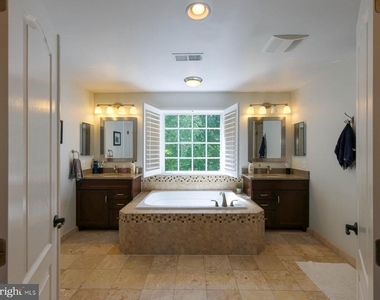 47779 Macgill Court - Photo Thumbnail 12
