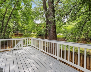 544 Rockbridge Drive Se - Photo Thumbnail 5