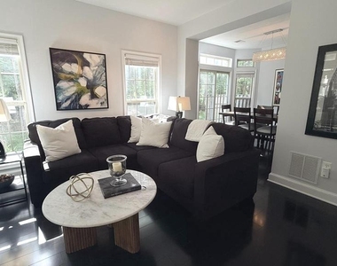 21146 Domain Terrace - Photo Thumbnail 2