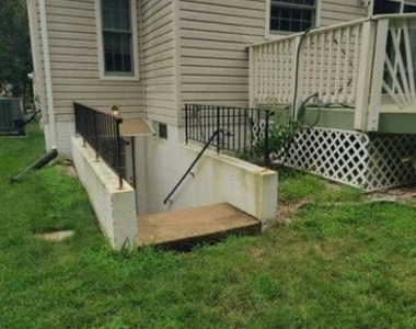 20709 Rainsboro Drive - Photo Thumbnail 14