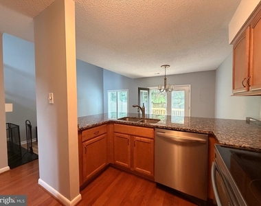 2629 Chancer Drive - Photo Thumbnail 4