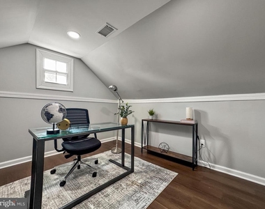 6621 Hallwood Avenue - Photo Thumbnail 37