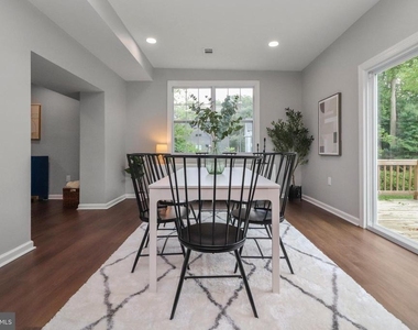 6621 Hallwood Avenue - Photo Thumbnail 25