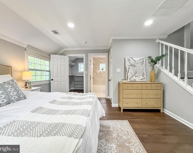 6621 Hallwood Avenue - Photo Thumbnail 33