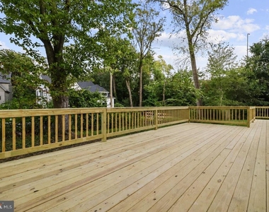 6621 Hallwood Avenue - Photo Thumbnail 49