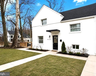 6621 Hallwood Avenue - Photo Thumbnail 2