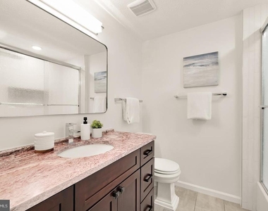 6003 Chicory Place - Photo Thumbnail 12