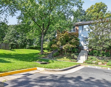 6003 Chicory Place - Photo Thumbnail 29