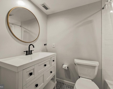 2045 Royal Fern Court - Photo Thumbnail 25