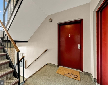 2045 Royal Fern Court - Photo Thumbnail 2