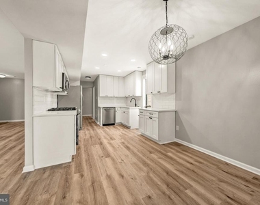 2045 Royal Fern Court - Photo Thumbnail 9