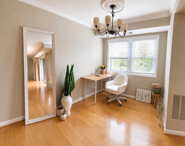 206 Park Terrace Court Se - Photo Thumbnail 2