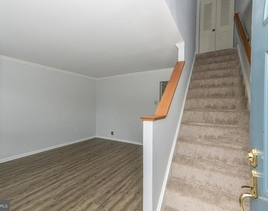 2208 Huston Place - Photo Thumbnail 7