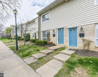 2208 Huston Place - Photo Thumbnail 6