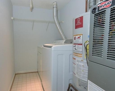 2208 Huston Place - Photo Thumbnail 15