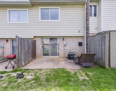 2208 Huston Place - Photo Thumbnail 24