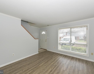 2208 Huston Place - Photo Thumbnail 9