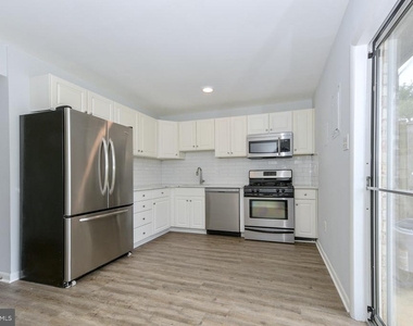 2208 Huston Place - Photo Thumbnail 12