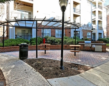 12905 Centre Park Circle - Photo Thumbnail 18