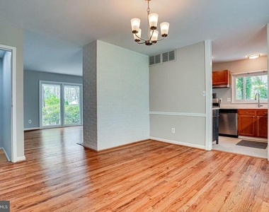 7430 Hastings Street - Photo Thumbnail 12