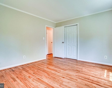 7430 Hastings Street - Photo Thumbnail 29