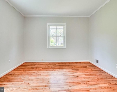 7430 Hastings Street - Photo Thumbnail 28