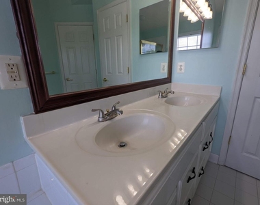 13996 Khalid Lane - Photo Thumbnail 16