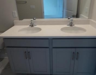 174 Sioux Loop - Photo Thumbnail 1
