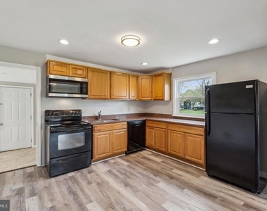 5023 Broad Run Church Road - Photo Thumbnail 7