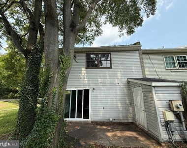 400 Rann Court - Photo Thumbnail 14