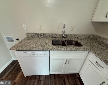 400 Rann Court - Photo Thumbnail 10