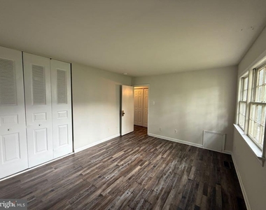 400 Rann Court - Photo Thumbnail 21