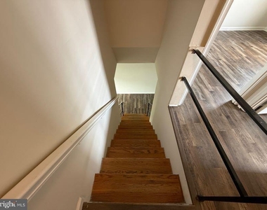 400 Rann Court - Photo Thumbnail 16