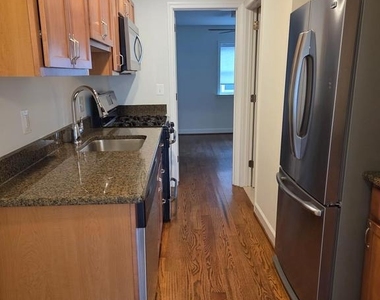 212 N Patrick Street - Photo Thumbnail 6