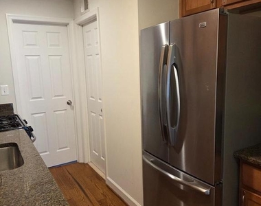212 N Patrick Street - Photo Thumbnail 8
