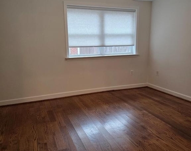 212 N Patrick Street - Photo Thumbnail 11