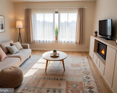 212 N Patrick Street - Photo Thumbnail 3