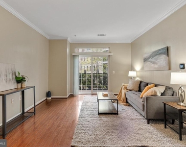 2465 Army Navy Drive - Photo Thumbnail 12