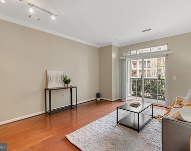 2465 Army Navy Drive - Photo Thumbnail 11